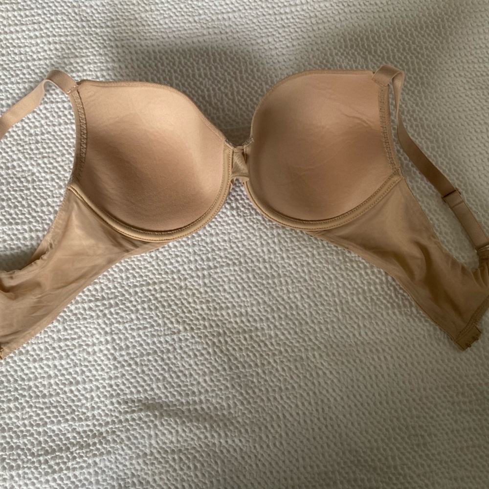 Chantelle Nude Mesh T-Shirt Bra - C Smooth 36D - Picture 6 of 7